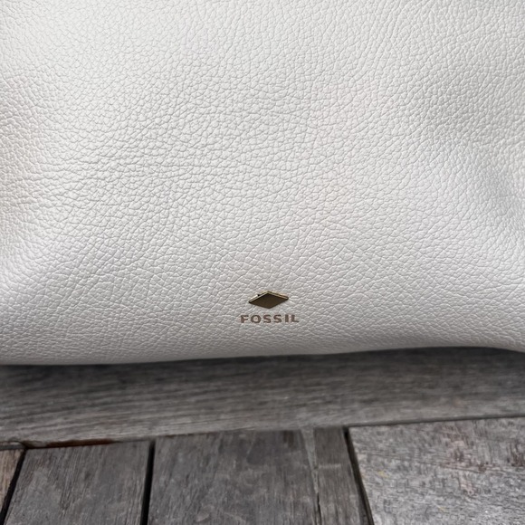 Fossil Crossbody Bag Leather Black Cream Floral Appliqué Key Charm Shoulder Bag - Picture 10 of 13